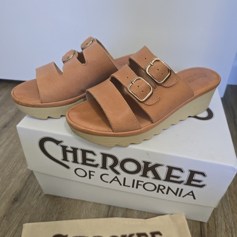 Cherokee Women's Tan Wedge Sandals